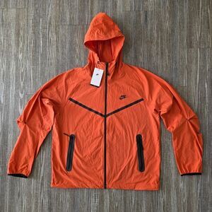 Nike Tech Woven Full Zip Windbreaker Jacket Men's Large Orange Black HM7151-846